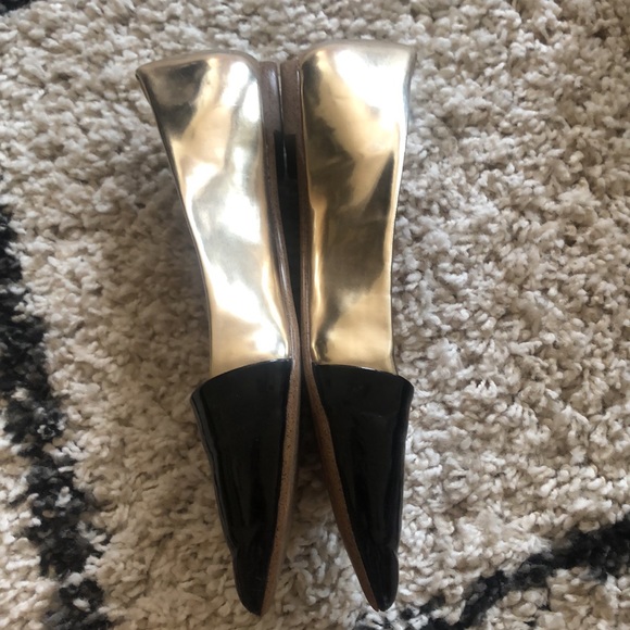 🌸SALE🌸 Black & Gold J.Crew Flats - Picture 4 of 7